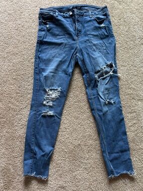 Old Navy Distressed Skinny Jeans - Medium Blue